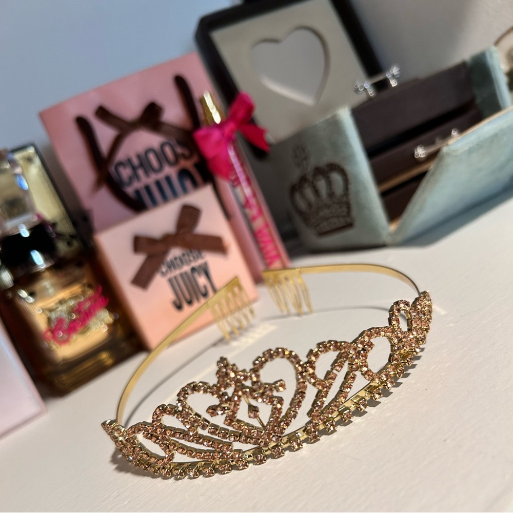 SOLD 🎀 Gold Princess Tiara